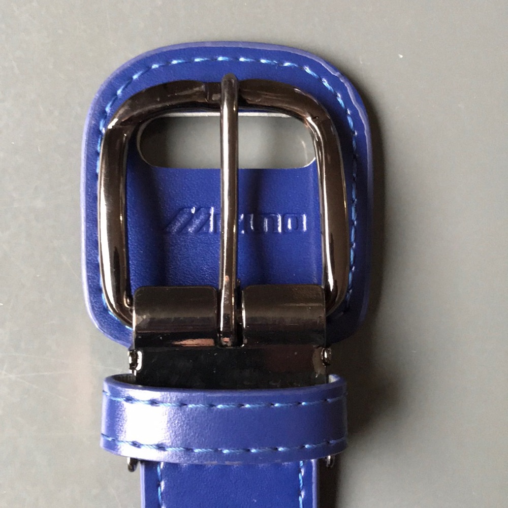 Mizuno - Picture 3 of 8